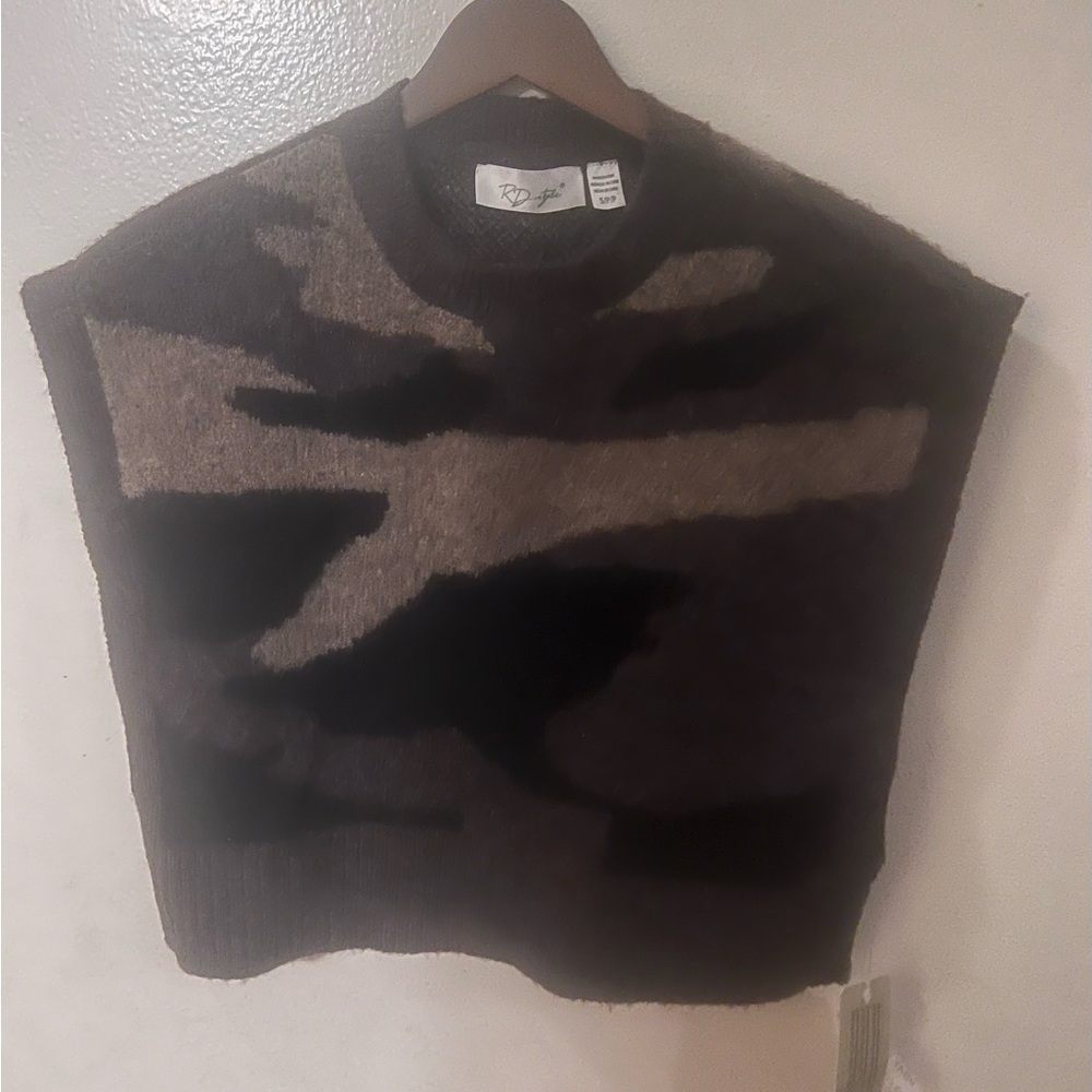 NWT RD Style Camo Brown Sweater Vest Small